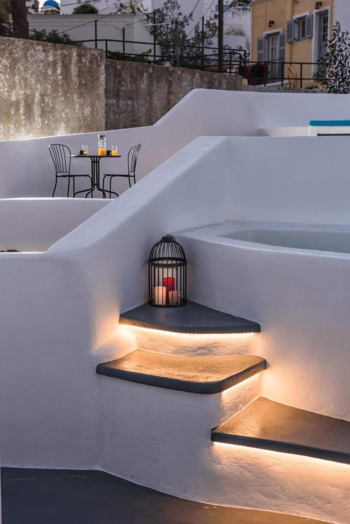 Ferienwohnung Santorini Traditional Apt With Private Hot Tub Fira  Exterior foto
